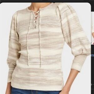 Women’s crew neck pullover sweater